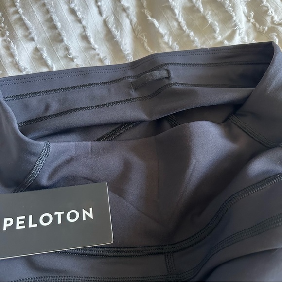 NWT Peloton Black Move Seam Leggings Size: Medium - Picture 7 of 8